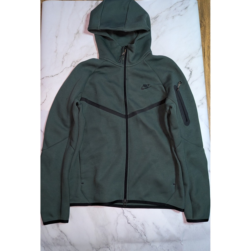 Nike Tech Fleece Full Zip Hoodie‎ Mens Small Green CU4489-326 Sportswear Jacket